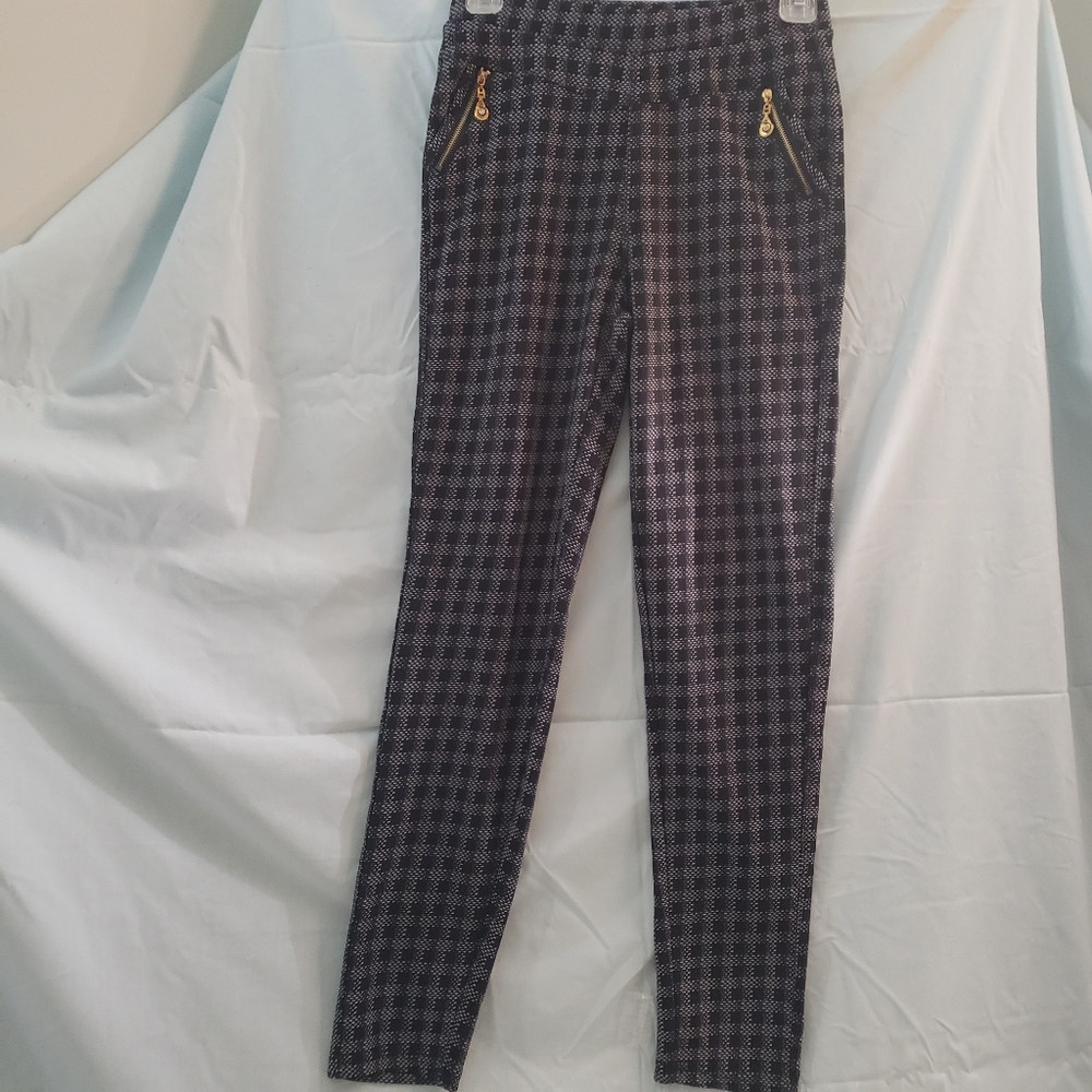Stretchy black/gray print jegging pantsNWOT